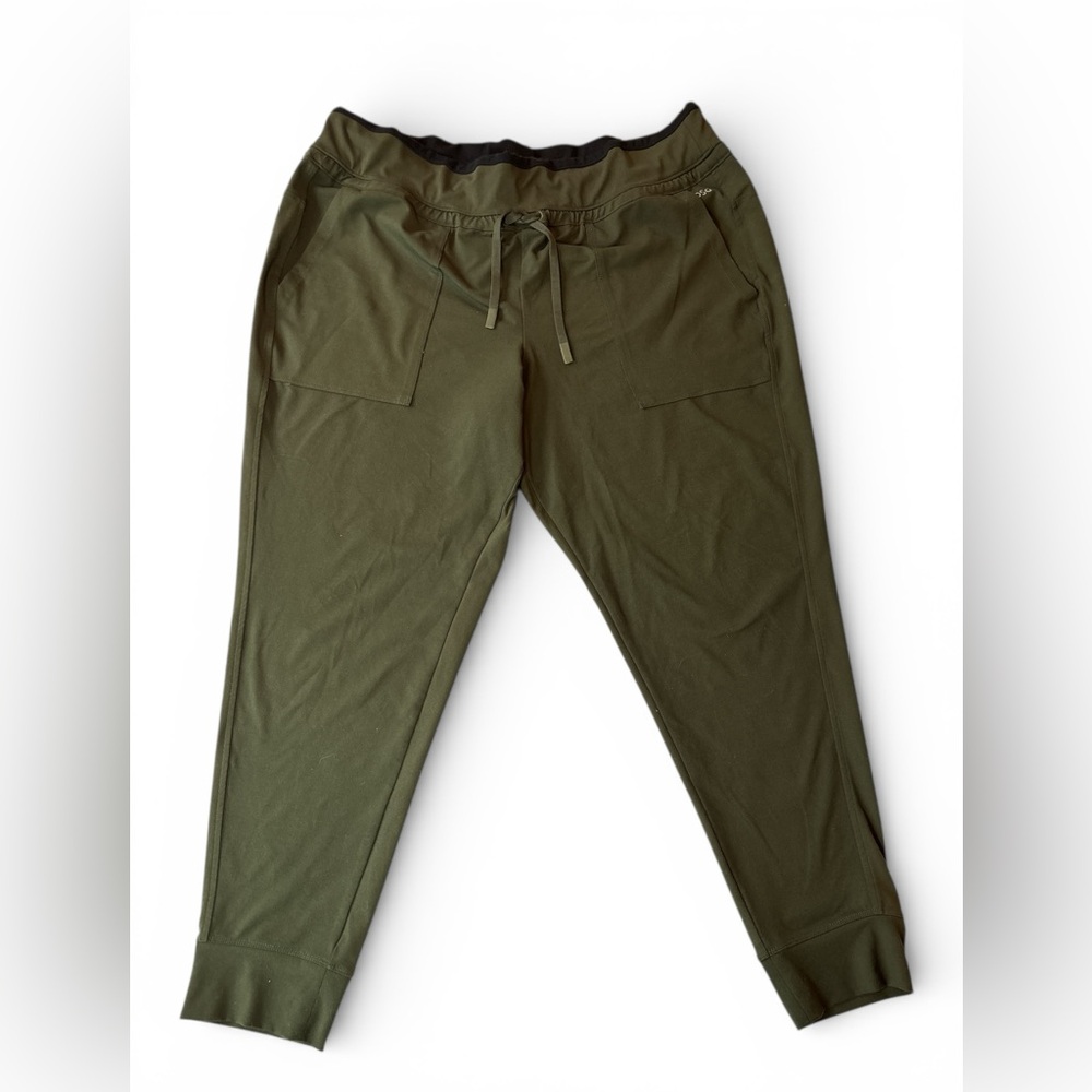 DSG Army Green Joggers Sweat Pants 
Size 2XL